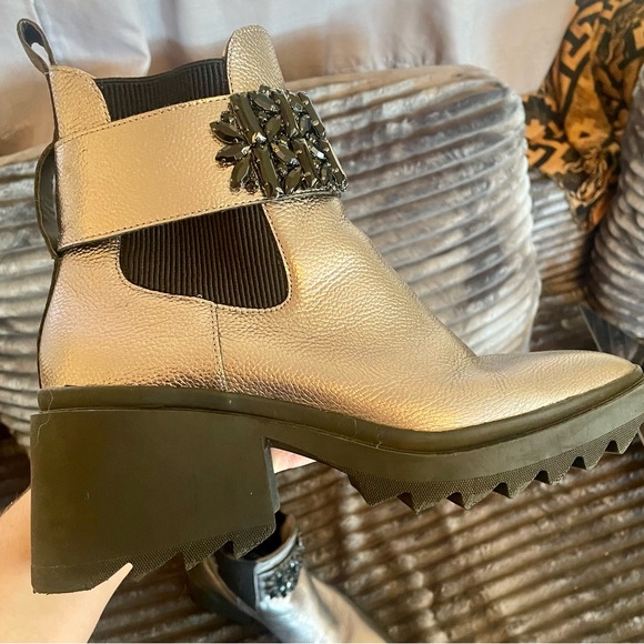 Karl Lagerfeld Silver Heeled Boots with Black Accents - Picture 2 of 2